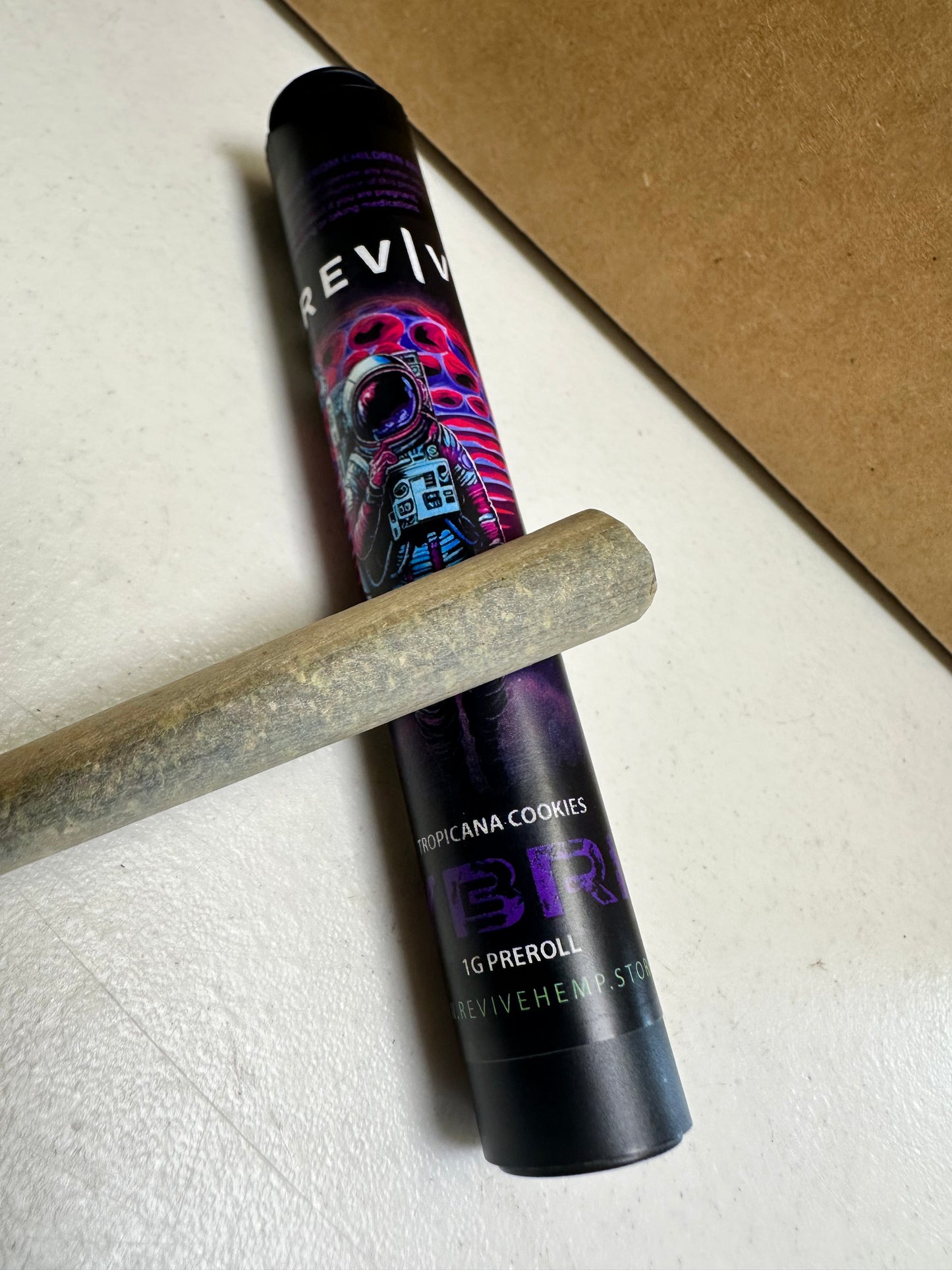 1 Gram Pre-Rolled Joints (3 Strains)